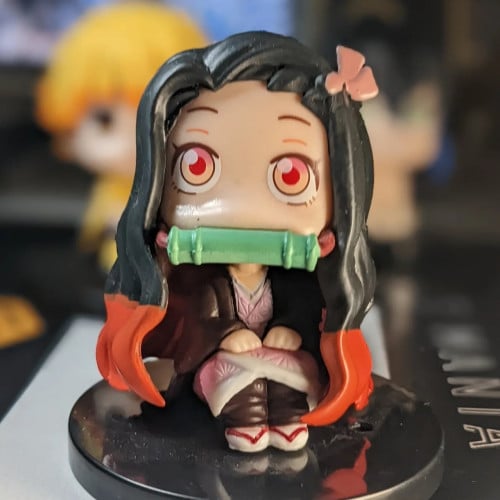 فيقرز نيزوكو ديمون سلاير .