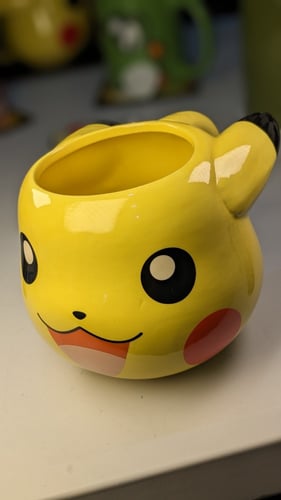 كوب بيكاتشو ،مرخص رسمي ( أصلي ).