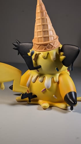 فيقر بيكاشو من بوكيمون.