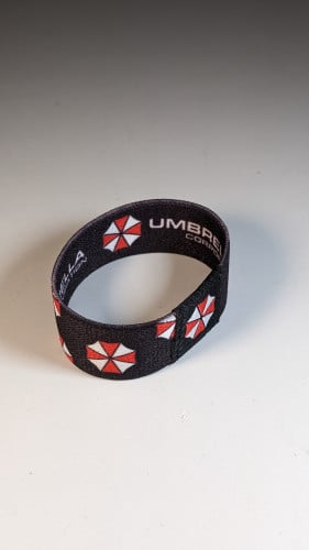 سوار مطاطي رزدينت إيفل ،صورة مختلفة لكل وجه.