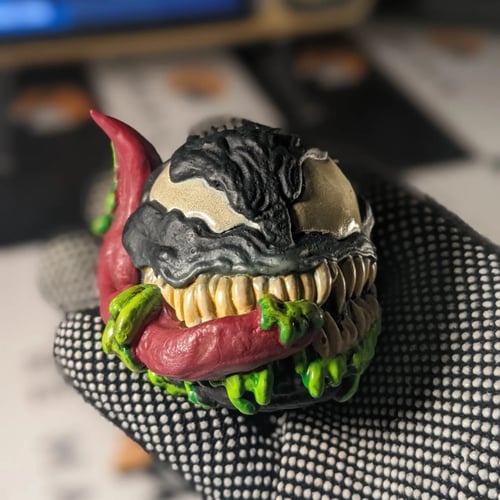 فيقرز فينيم من سبيد مان .