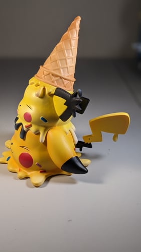 فيقر بيكاشو من بوكيمون.