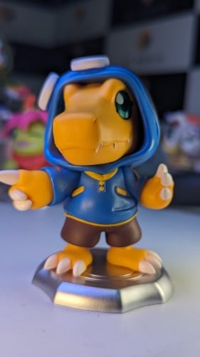 فيقر رعد أقومون من أبطال الديجيتال.