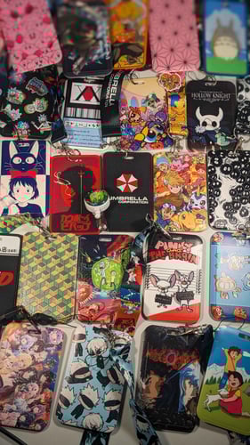 حامل بطاقة (badge holder ) إنيشيال دي.