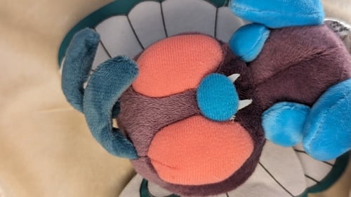 دمية بوكيمون أصلية