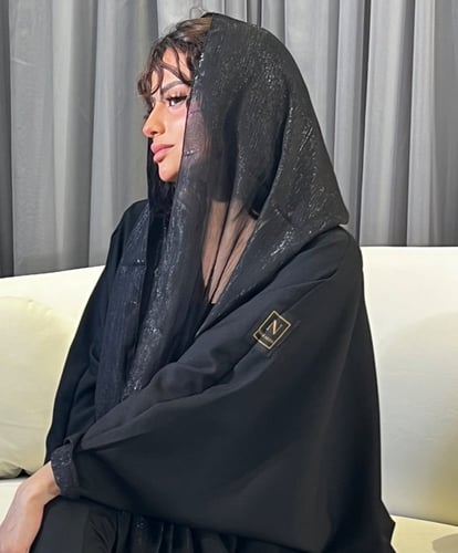 طرحه لمعه اسود