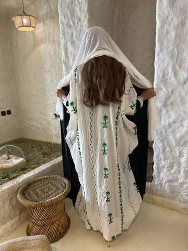 عباية يوم الوطني + طرحة