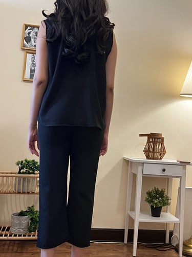 طقم بلوزة وبنطلون تحت العبايه