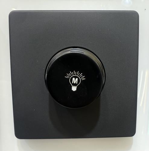 ديمر اضاءة اسود مطفي بيانو NKDN