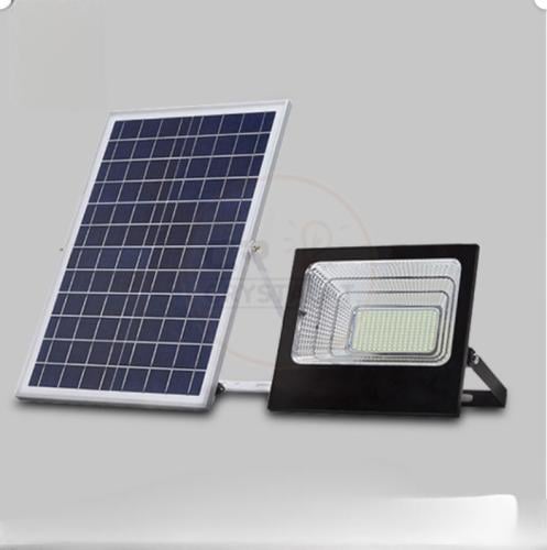 كشاف طاقة شمسية 100 واط -