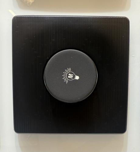 ديمر اضاءة اسود ماتركس بيانو NKDN