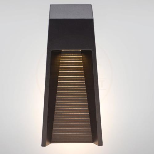 جداري فلامنجو مودرن طويل 3W انارة اصفر