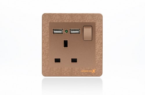 فيش مع فتحتين يوسبي USB بني كاروهات