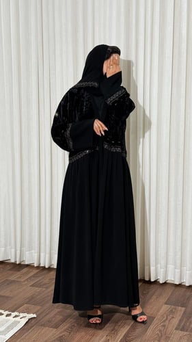 عباية نص كلوش شتوية تطريز BB710