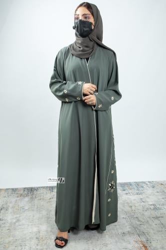 عباية كريب احساس نص كلوش شك على الاكمام ومن الجوان...