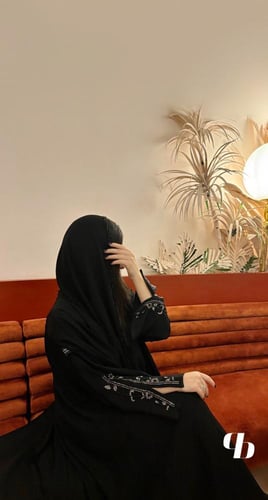 عبايه نص كلوش شك بالاكمام BB0637