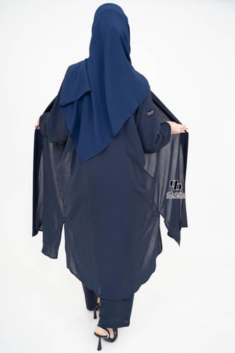 عباية سفر ٣ قطع بنطلون + بلوزة + عباية لون ازرق BB...
