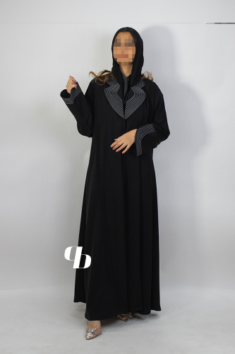 عبايه ياقه مكره ابيض BB646