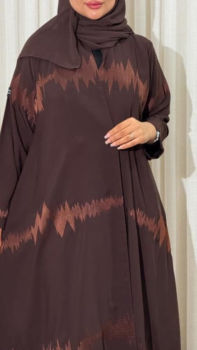 عبايه نص كلوش صيفي تطريز كامل بني BB717