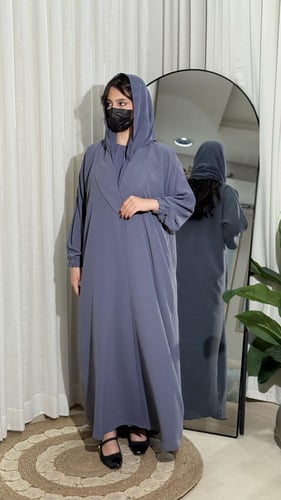 عبايه سفر ٣قطع لون رصاصي BB677