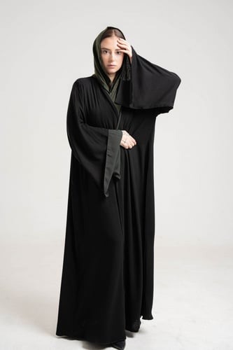 عبايه دبل فيس تنلبس على الوجهين لونين أخضر “زيتي”...