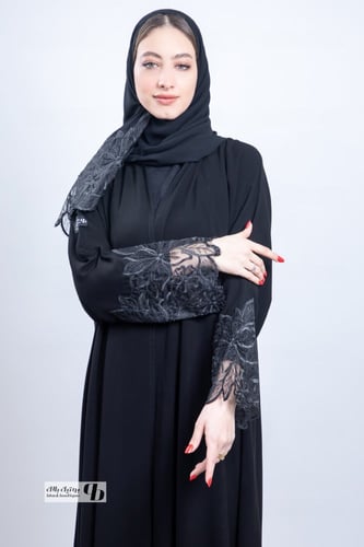 عبايه نص كلوش ملكي اكمام دانتيل شك BB253