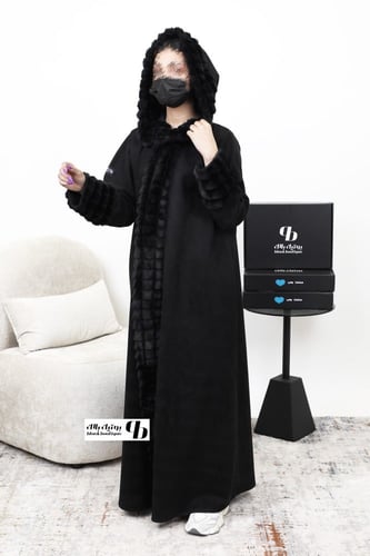 عباية شتوية شمواه اسود فرو BB0046