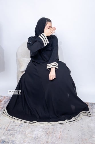 عباية نص كلوش بلاك بيري اسود كلفة سدو ابيض BB151