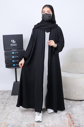 عباية نص كلوش قماش لميا الاكمام مخمل اسود BB087