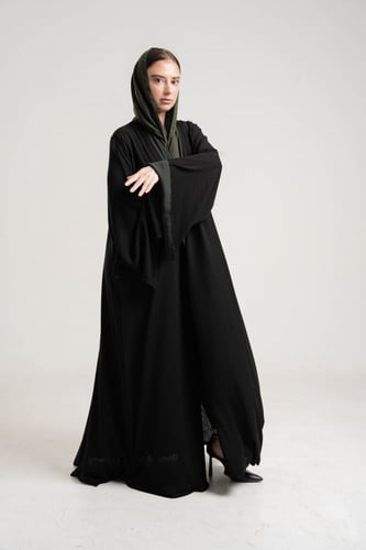 عبايه دبل فيس تنلبس على الوجهين لونين أخضر “زيتي”...