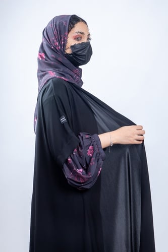 عباية نص كلوش انترنت مع شيفون مشجر زهري في الأكمام...