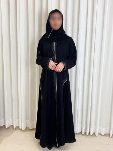 عباية ربع كلوش بتحديد قيطان بيج ومخمل الجوانب - BB659