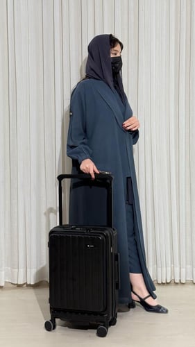 عبايه سفر ٣قطع لون رصاصي غامقBB679