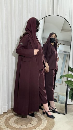 عبايه بليرز ٣قطع عبايه سفر لون عنابي BB670