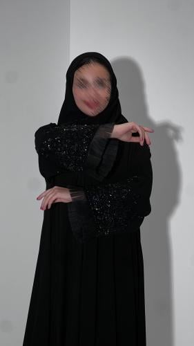 عباية نص كلوش بكم واسع مع تطريز شك أنيق BB677