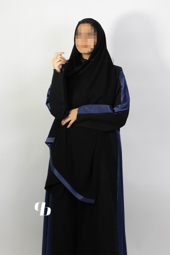 عبايه نص كلوش من الجوانب والكم تفتفه كحلي BB648