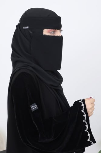 عباية شتوية ملكي مع أكمام مخمل شك BB054