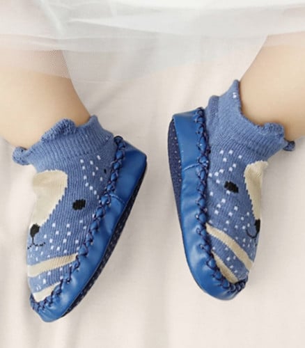 جوارب مانعه للانزلاق