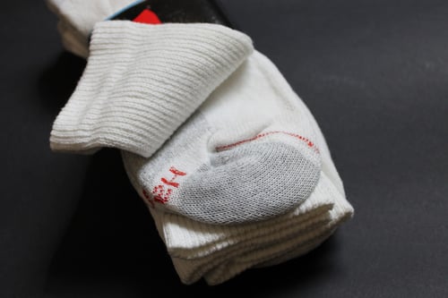 هينز طقم جواريب طويل رجالي ثلاث أزواج Hanes