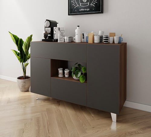 ركن قهوة لعشاق الهدوء والتميز يجمع بين اللونين الأ...