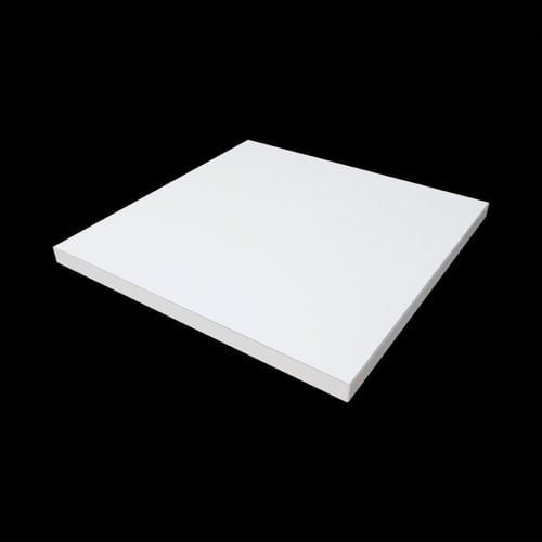 وحدة تخزين ذات أرفف ودرفات لون بيج مع أبيض من ياقو...