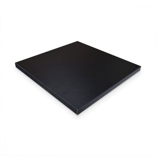 ركن قهوة خشبي أسود بدرجين ورفوف أنيقة