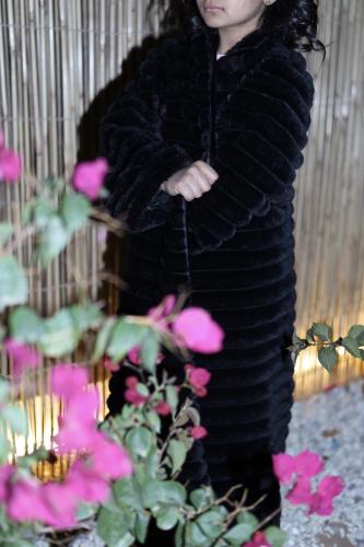 فروة بناتي اسود