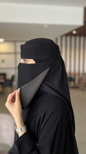 نقاب - وسط مطاط قصير بطانة للبشرة
