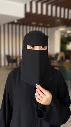 نقاب - وسط مطاط قصير بطانة للبشرة