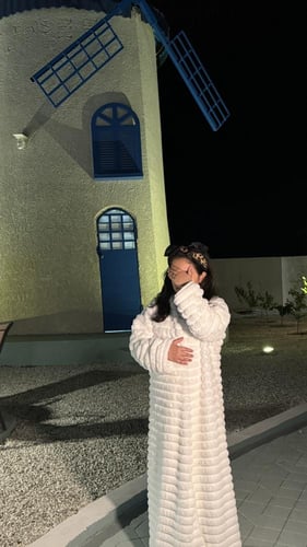 فروة بناتي اوفوايت