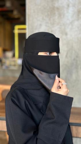 عرض 6 نقابات مبطن حرير -وسط مطاط قصير