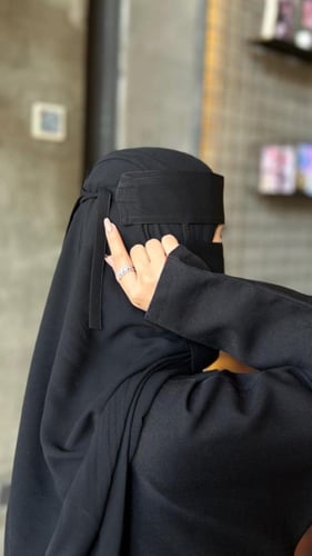 نقاب مبطن حرير -قصير مطاط طويل