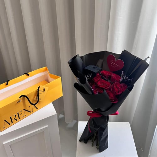 باقة ورد مع تشوكلت أرينا