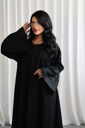 عباية مشاعر